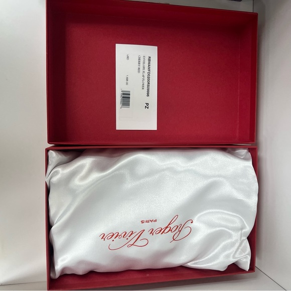 Roger Vivier Envelope Flap Flower Buckle Purse in Red - Picture 9 of 9